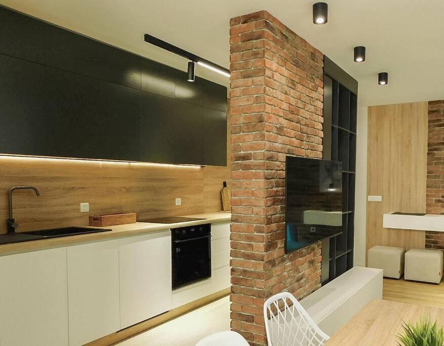 אוהריד Queen'S Luxury Apartment מראה חיצוני תמונה